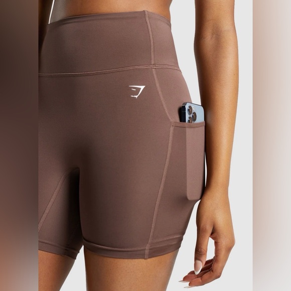 Gymshark Pocket Shorts - Picture 5 of 9